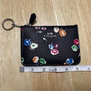 LIKE NEW ⭐️ Coach floral print coin purse